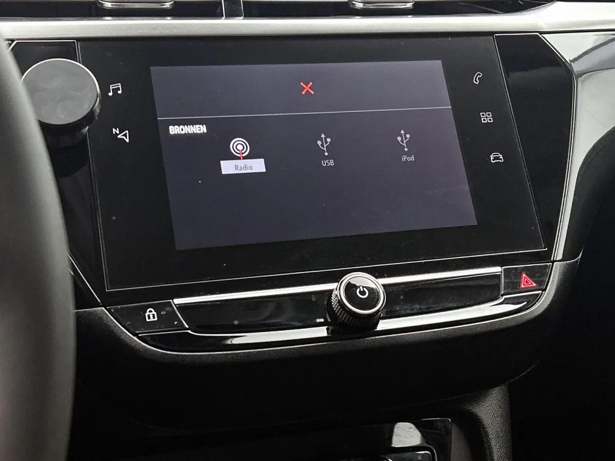 136pk Elegance 50 kWh Automaat | 1ste eigenaar | Apple CarPlay/Android Auto | 3 FASE | Armsteun | Camera | Dodehoekdetectie | Keyless | Navigatie | AUTOMAAT | Parkeersensoren | Isofix |