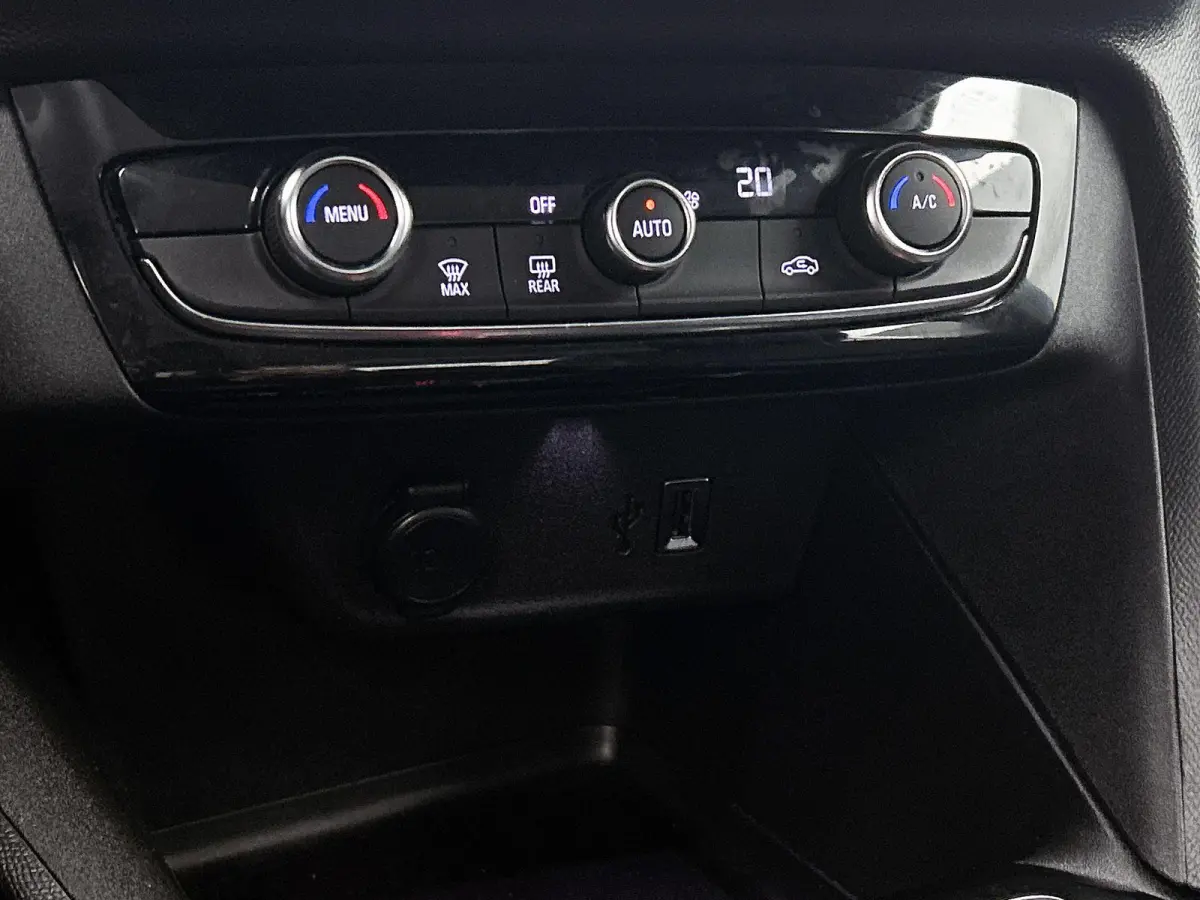 136pk Elegance 50 kWh Automaat | 1ste eigenaar | Apple CarPlay/Android Auto | 3 FASE | Armsteun | Camera | Dodehoekdetectie | Keyless | Navigatie | AUTOMAAT | Parkeersensoren | Isofix |