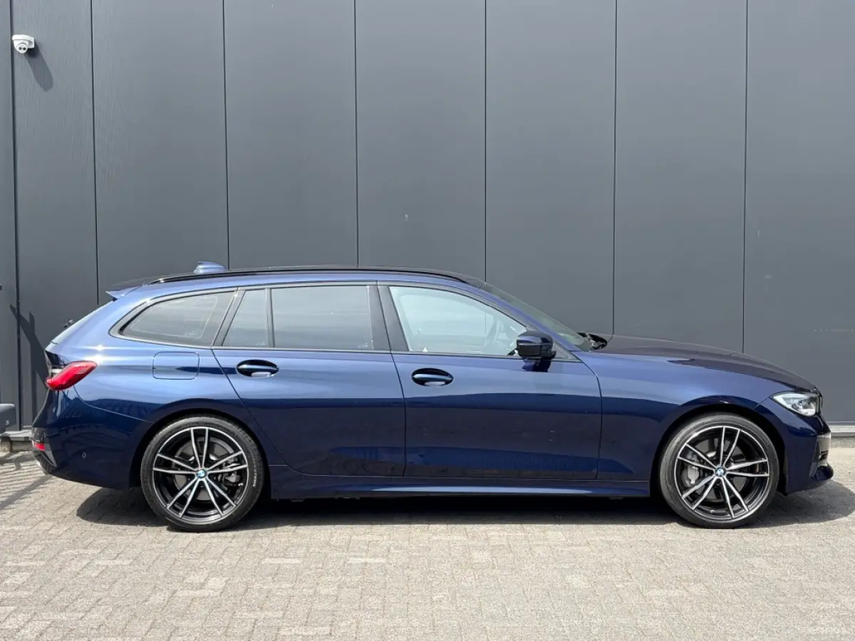 330e Laserlicht Leder Sfeerlicht Camera e.Trekhaak NL-auto