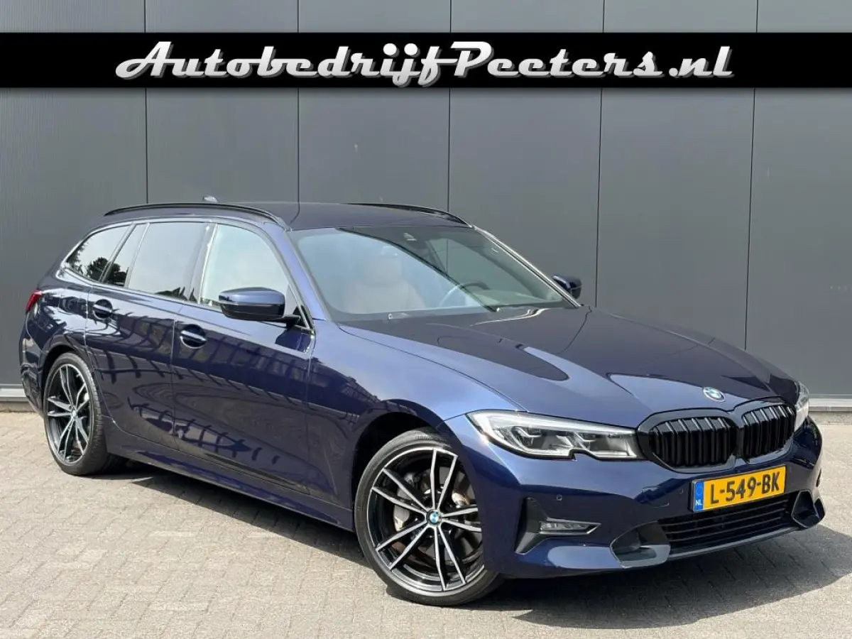 330e Laserlicht Leder Sfeerlicht Camera e.Trekhaak NL-auto