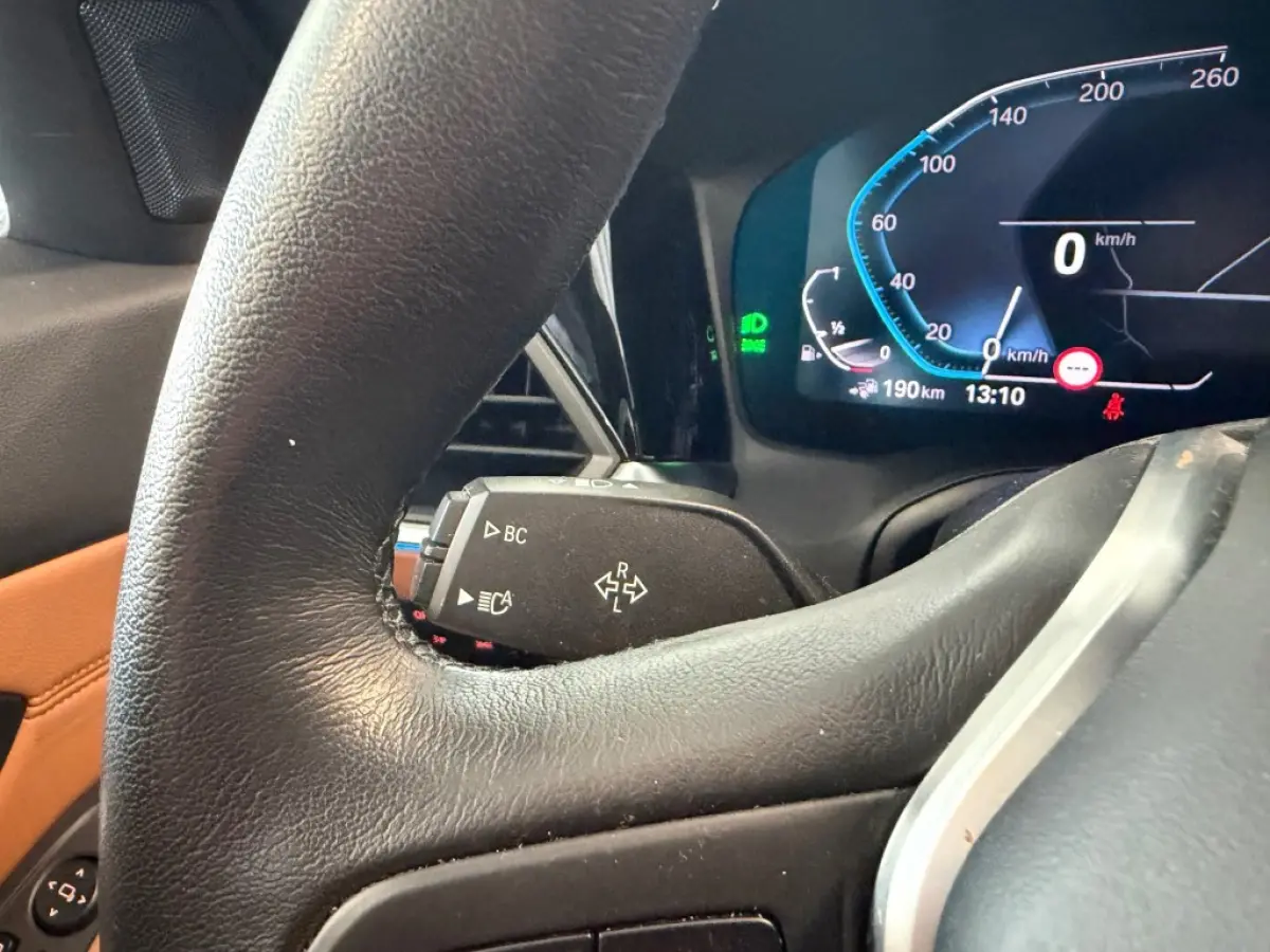 330e Laserlicht Leder Sfeerlicht Camera e.Trekhaak NL-auto