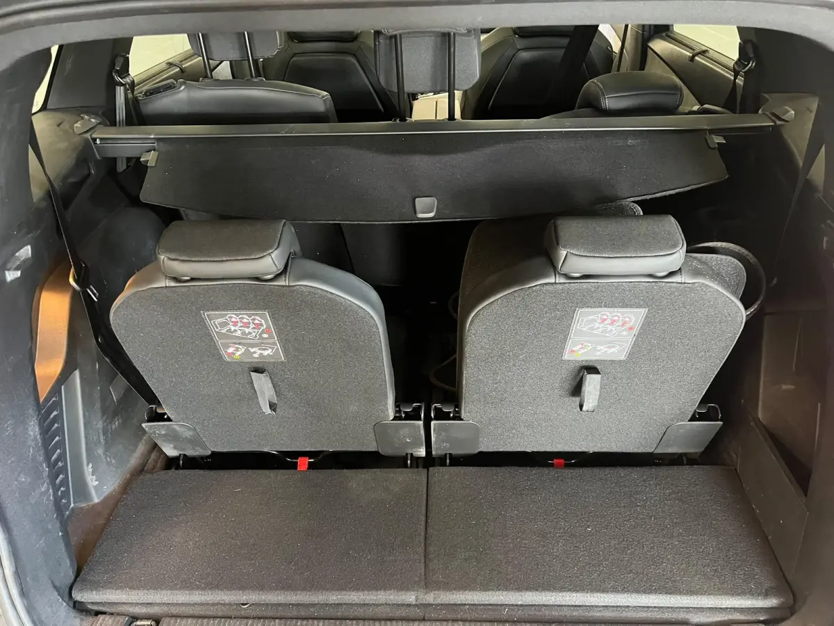 1.2 PureTech GT 7 persoons Panoramdak Trekhaak Navigatie Apple Carplay Android Auto Camera Parkeersensoren Adaptive Cruise Control Memory stoelen Stoelverwarming Elektrische achterklep Full 