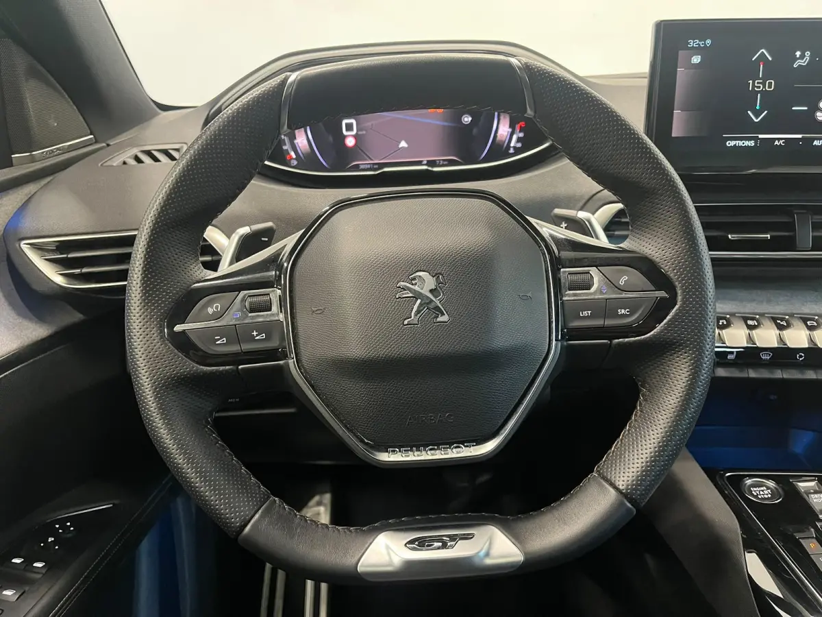 1.2 PureTech GT 7 persoons Panoramdak Trekhaak Navigatie Apple Carplay Android Auto Camera Parkeersensoren Adaptive Cruise Control Memory stoelen Stoelverwarming Elektrische achterklep Full 