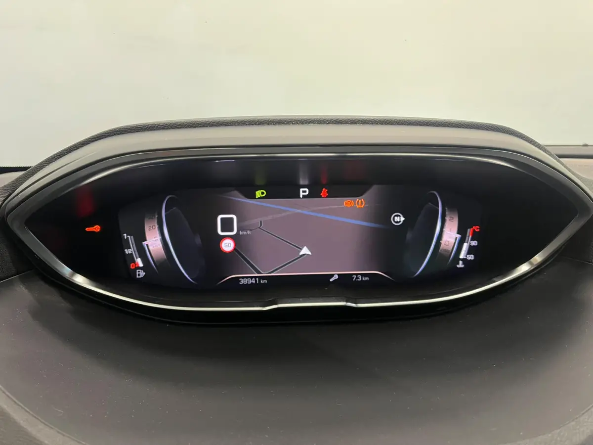 1.2 PureTech GT 7 persoons Panoramdak Trekhaak Navigatie Apple Carplay Android Auto Camera Parkeersensoren Adaptive Cruise Control Memory stoelen Stoelverwarming Elektrische achterklep Full 