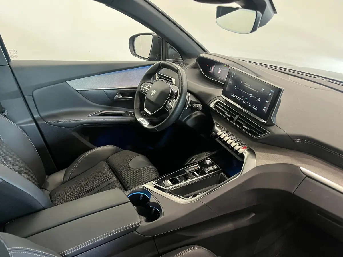 1.2 PureTech GT 7 persoons Panoramdak Trekhaak Navigatie Apple Carplay Android Auto Camera Parkeersensoren Adaptive Cruise Control Memory stoelen Stoelverwarming Elektrische achterklep Full 