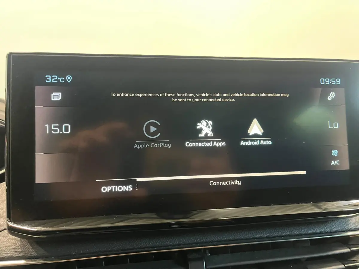 1.2 PureTech GT 7 persoons Panoramdak Trekhaak Navigatie Apple Carplay Android Auto Camera Parkeersensoren Adaptive Cruise Control Memory stoelen Stoelverwarming Elektrische achterklep Full 