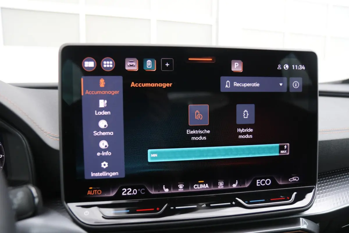 1.5 TSI e-Hybrid 204pk Business | SoH 100% | 360 Camera | Navigatie | Full Link | Stoelverwarming | Dodehoeksensor
