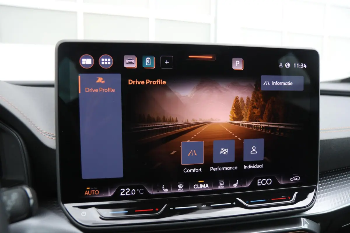 1.5 TSI e-Hybrid 204pk Business | SoH 100% | 360 Camera | Navigatie | Full Link | Stoelverwarming | Dodehoeksensor