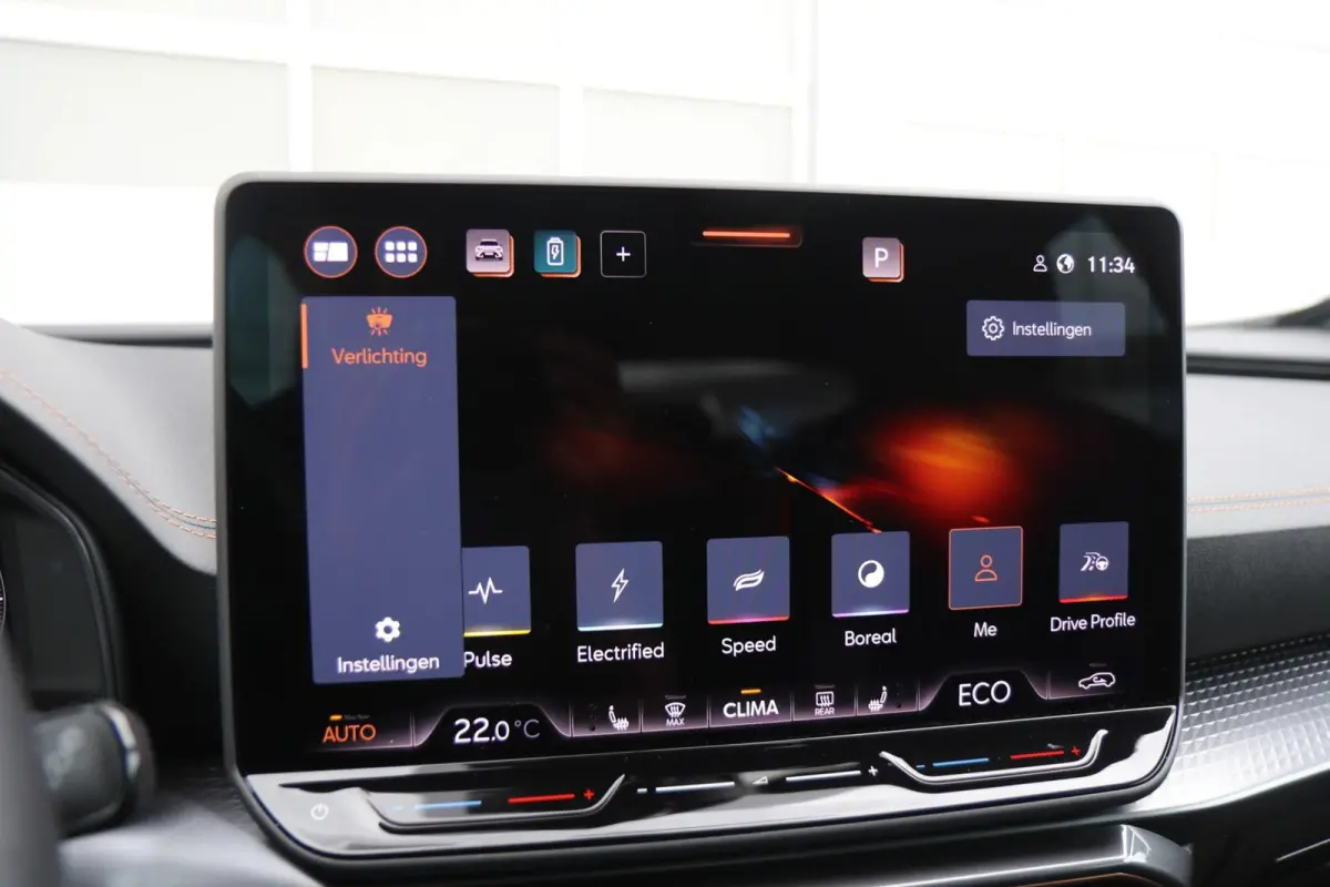 1.5 TSI e-Hybrid 204pk Business | SoH 100% | 360 Camera | Navigatie | Full Link | Stoelverwarming | Dodehoeksensor