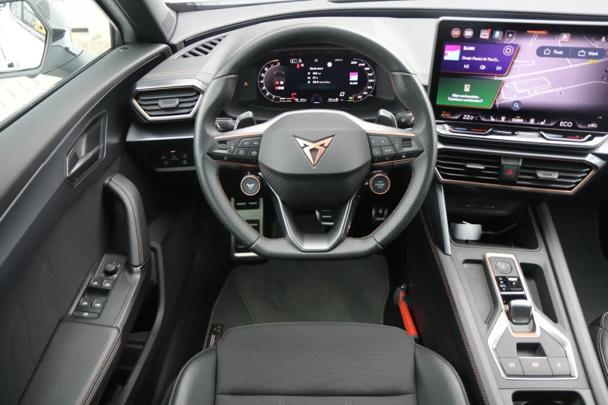 1.5 TSI e-Hybrid 204pk Business | SoH 100% | 360 Camera | Navigatie | Full Link | Stoelverwarming | Dodehoeksensor