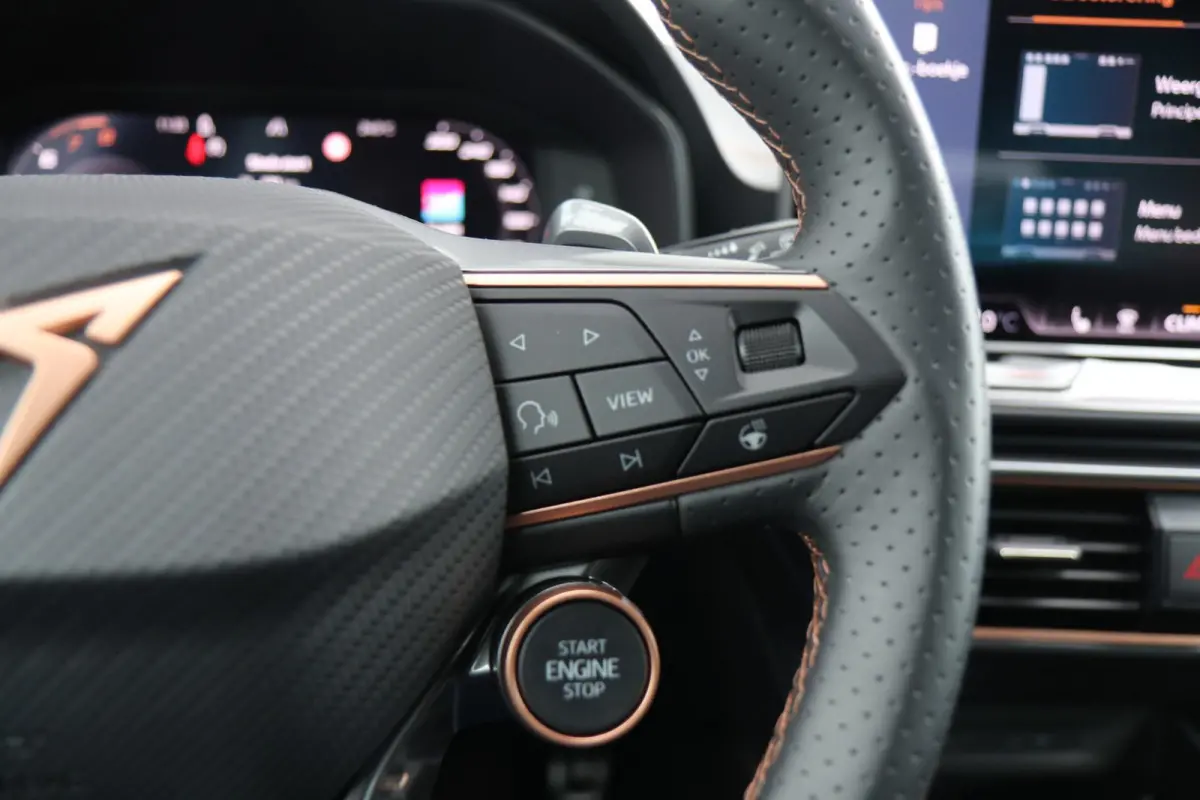 1.5 TSI e-Hybrid 204pk Business | SoH 100% | 360 Camera | Navigatie | Full Link | Stoelverwarming | Dodehoeksensor