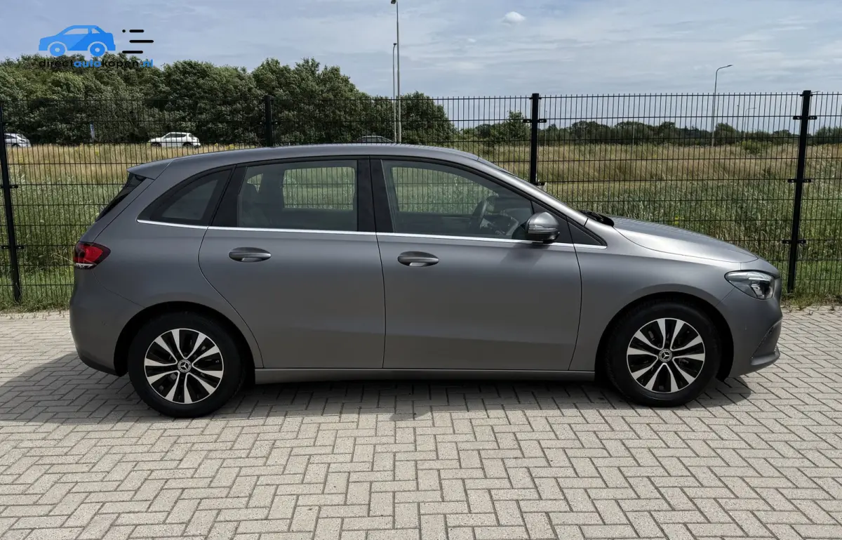 180 Business Solution Plus CarPlay | Camera | groot NAVI