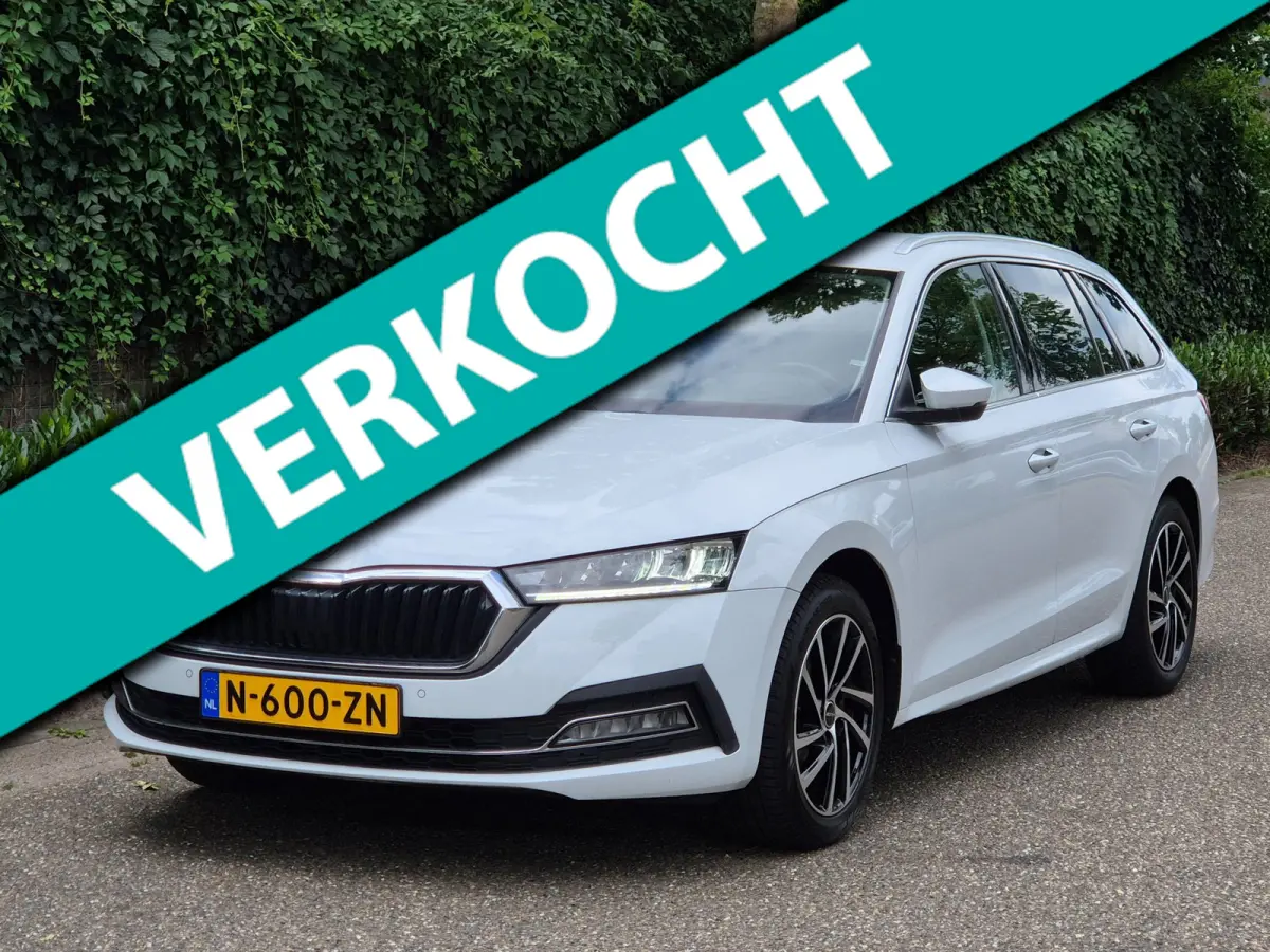 Edition Plus Trekhaak CarPlay HUD Virtual dash facelift 2e-eig 100% NAP TSI Business Edition Plus