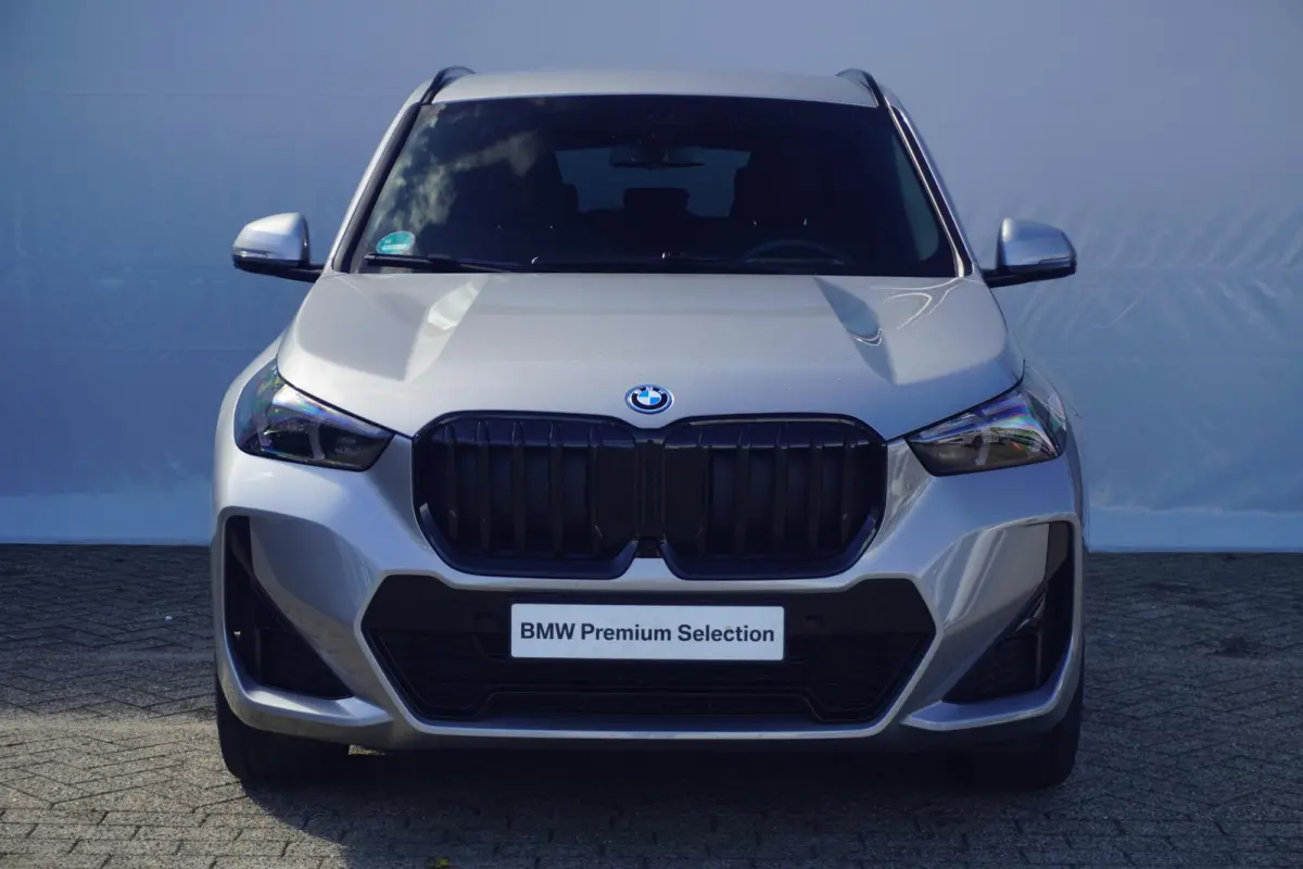 xDrive30e M Sport Pro | Trekhaak | Comfort Stoelen Elektrisch + Memory | Harman Kardon | Driving Assistant Professional | Head-Up | Rondomzicht Camera's