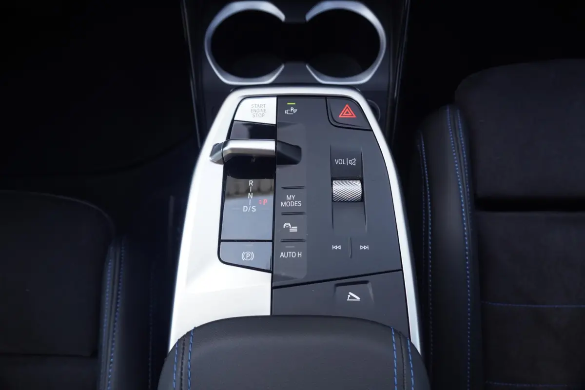 xDrive30e M Sport Pro | Trekhaak | Comfort Stoelen Elektrisch + Memory | Harman Kardon | Driving Assistant Professional | Head-Up | Rondomzicht Camera's