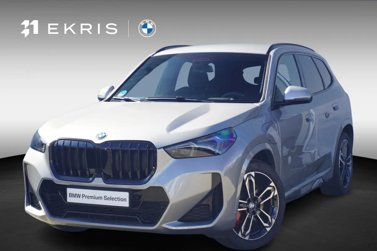 xDrive30e M Sport Pro | Trekhaak | Comfort Stoelen Elektrisch + Memory | Harman Kardon | Driving Assistant Professional | Head-Up | Rondomzicht Camera's