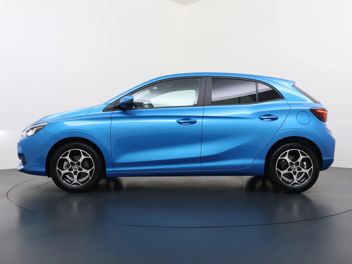 1.5 Hybrid+ Luxury VAN:22.900,- VOOR:19.330,- UW HERFSTVOORDEEL:3.570,-| ONDERHOUD GEHAD BIJ DEALER, DIRECT LEVERBAAR | 7 JAAR MG FABRIEKS GARANTIE TM 02-2032 | STOEL + STUURVERWARMING | 360