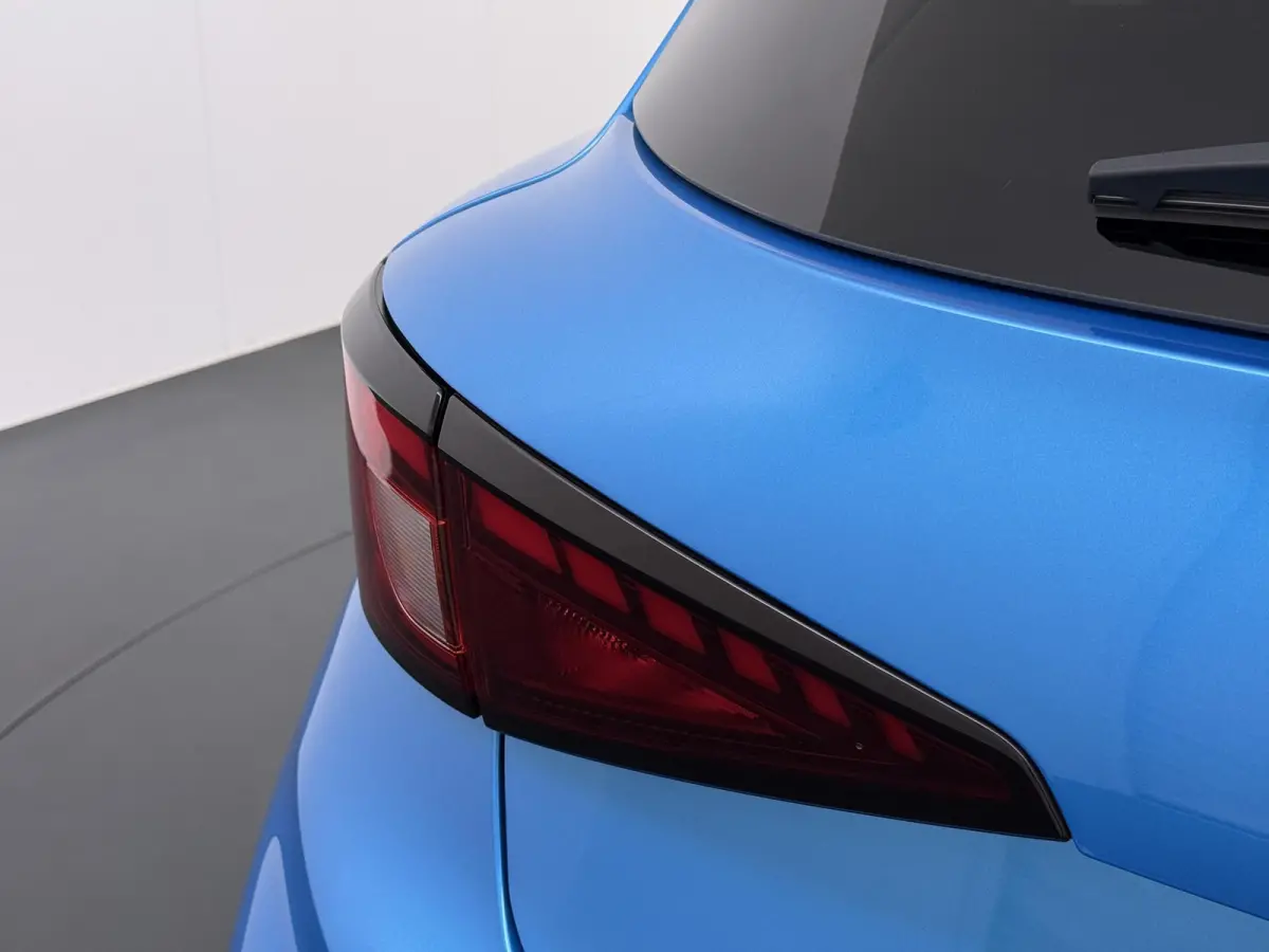 1.5 Hybrid+ Luxury VAN:22.900,- VOOR:19.330,- UW HERFSTVOORDEEL:3.570,-| ONDERHOUD GEHAD BIJ DEALER, DIRECT LEVERBAAR | 7 JAAR MG FABRIEKS GARANTIE TM 02-2032 | STOEL + STUURVERWARMING | 360