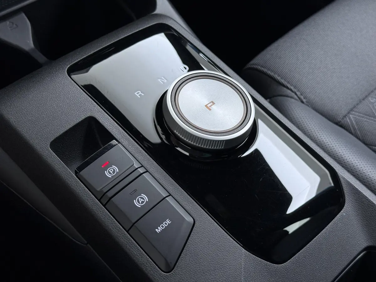 1.5 Hybrid+ Luxury ONDERHOUD GEHAD BIJ DEALER, DIRECT LEVERBAAR | 7 JAAR MG FABRIEKS GARANTIE TM 02-2032 | STOEL + STUURVERWARMING | 360 CAMERA | ADAP. CRUISE | DODE HOEK | KEYLESS | APPLE C