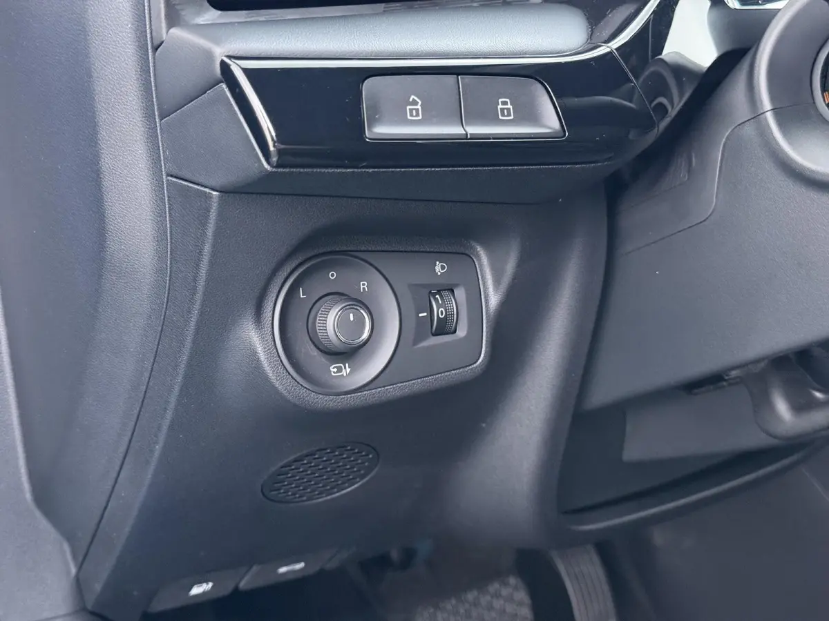 1.5 Hybrid+ Luxury ONDERHOUD GEHAD BIJ DEALER, DIRECT LEVERBAAR | 7 JAAR MG FABRIEKS GARANTIE TM 02-2032 | STOEL + STUURVERWARMING | 360 CAMERA | ADAP. CRUISE | DODE HOEK | KEYLESS | APPLE C