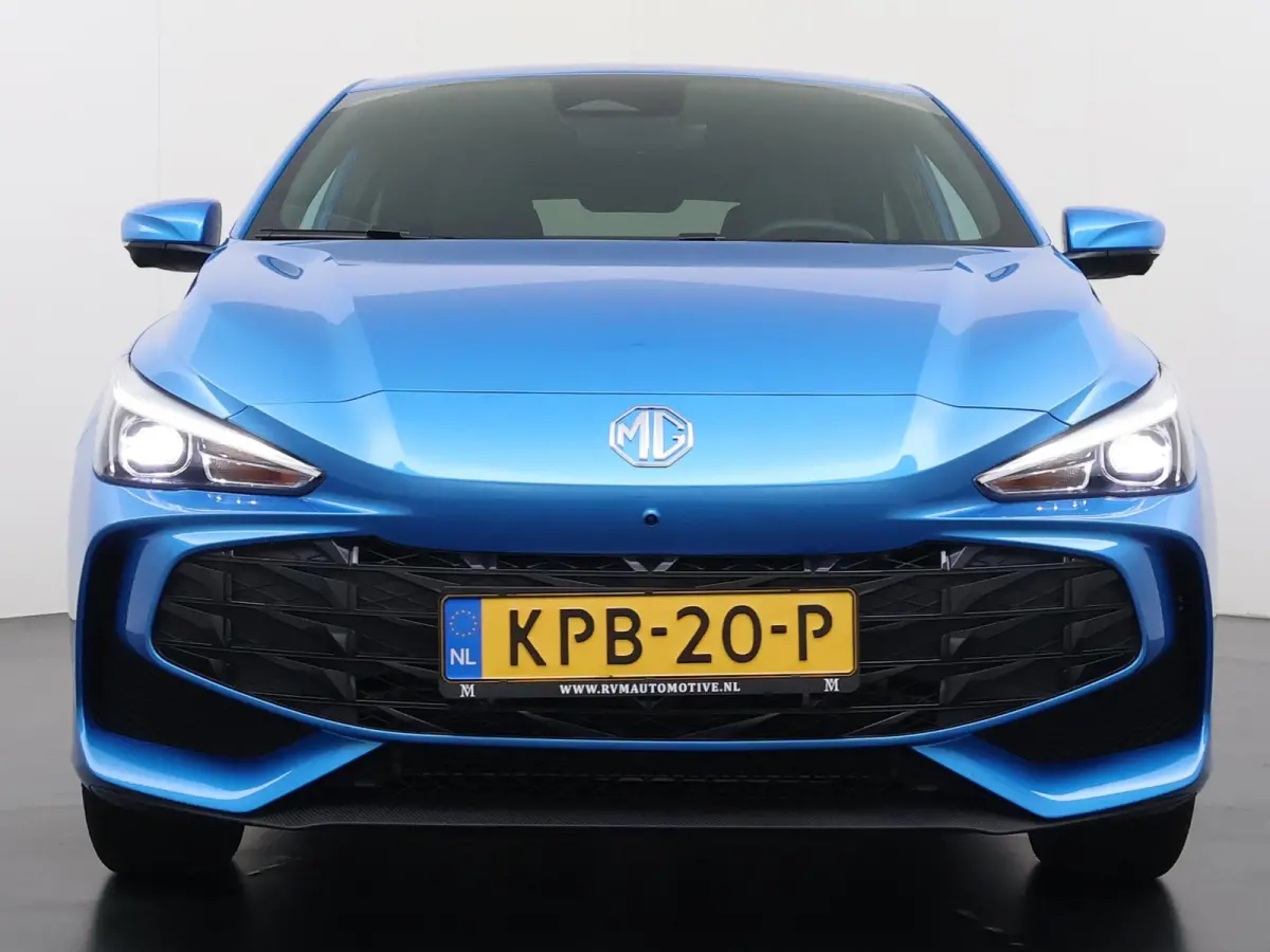1.5 Hybrid+ Luxury VAN:22.900,- VOOR:19.330,- UW HERFSTVOORDEEL:3.570,-| ONDERHOUD GEHAD BIJ DEALER, DIRECT LEVERBAAR | 7 JAAR MG FABRIEKS GARANTIE TM 02-2032 | STOEL + STUURVERWARMING | 360