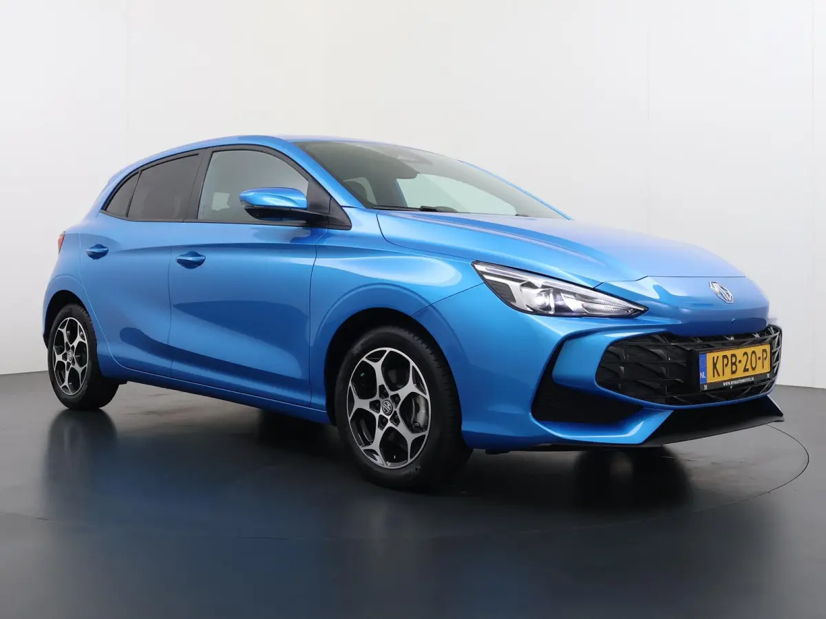 1.5 Hybrid+ Luxury VAN:22.900,- VOOR:19.330,- UW HERFSTVOORDEEL:3.570,-| ONDERHOUD GEHAD BIJ DEALER, DIRECT LEVERBAAR | 7 JAAR MG FABRIEKS GARANTIE TM 02-2032 | STOEL + STUURVERWARMING | 360