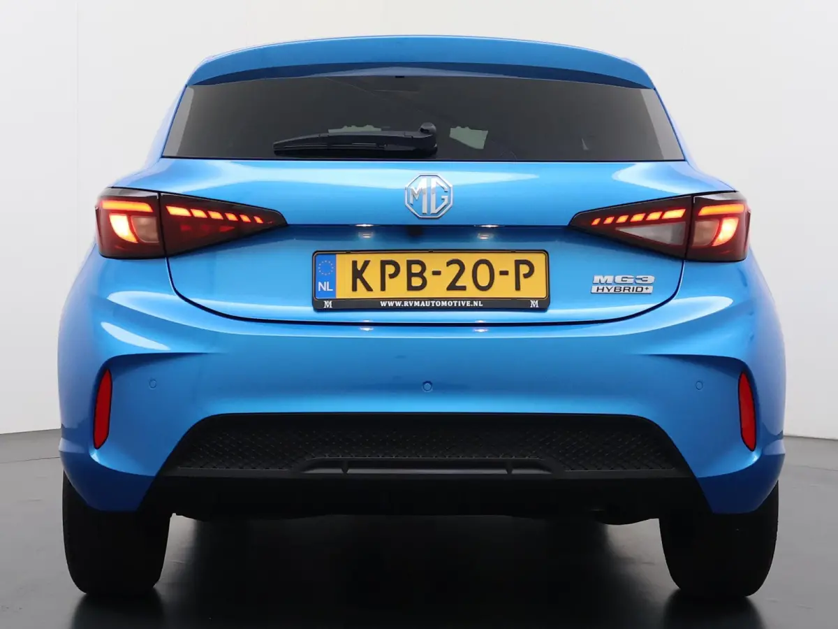1.5 Hybrid+ Luxury VAN:22.900,- VOOR:19.330,- UW HERFSTVOORDEEL:3.570,-| ONDERHOUD GEHAD BIJ DEALER, DIRECT LEVERBAAR | 7 JAAR MG FABRIEKS GARANTIE TM 02-2032 | STOEL + STUURVERWARMING | 360