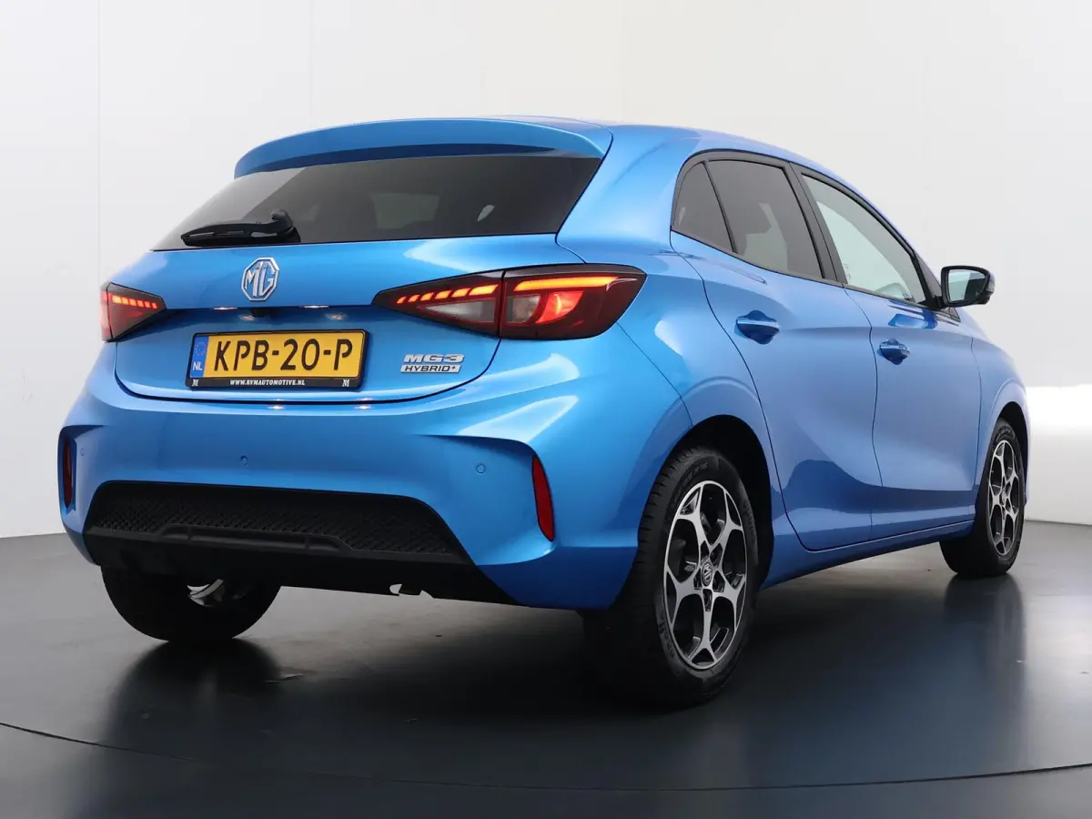 1.5 Hybrid+ Luxury ONDERHOUD GEHAD BIJ DEALER, DIRECT LEVERBAAR | 7 JAAR MG FABRIEKS GARANTIE TM 02-2032 | STOEL + STUURVERWARMING | 360 CAMERA | ADAP. CRUISE | DODE HOEK | KEYLESS | APPLE C