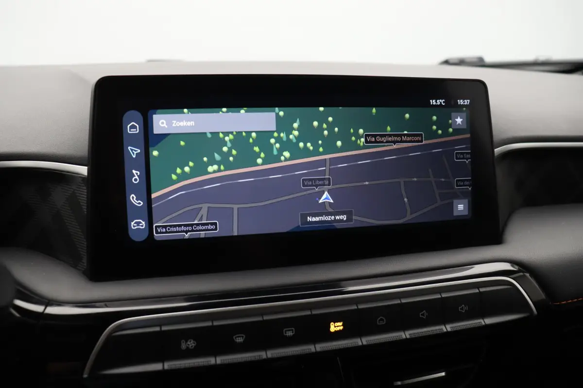 1.5 Luxury | Apple Carplay & Android Auto | Rondomzicht Camera | Stoel en Stuurwielverwarming |