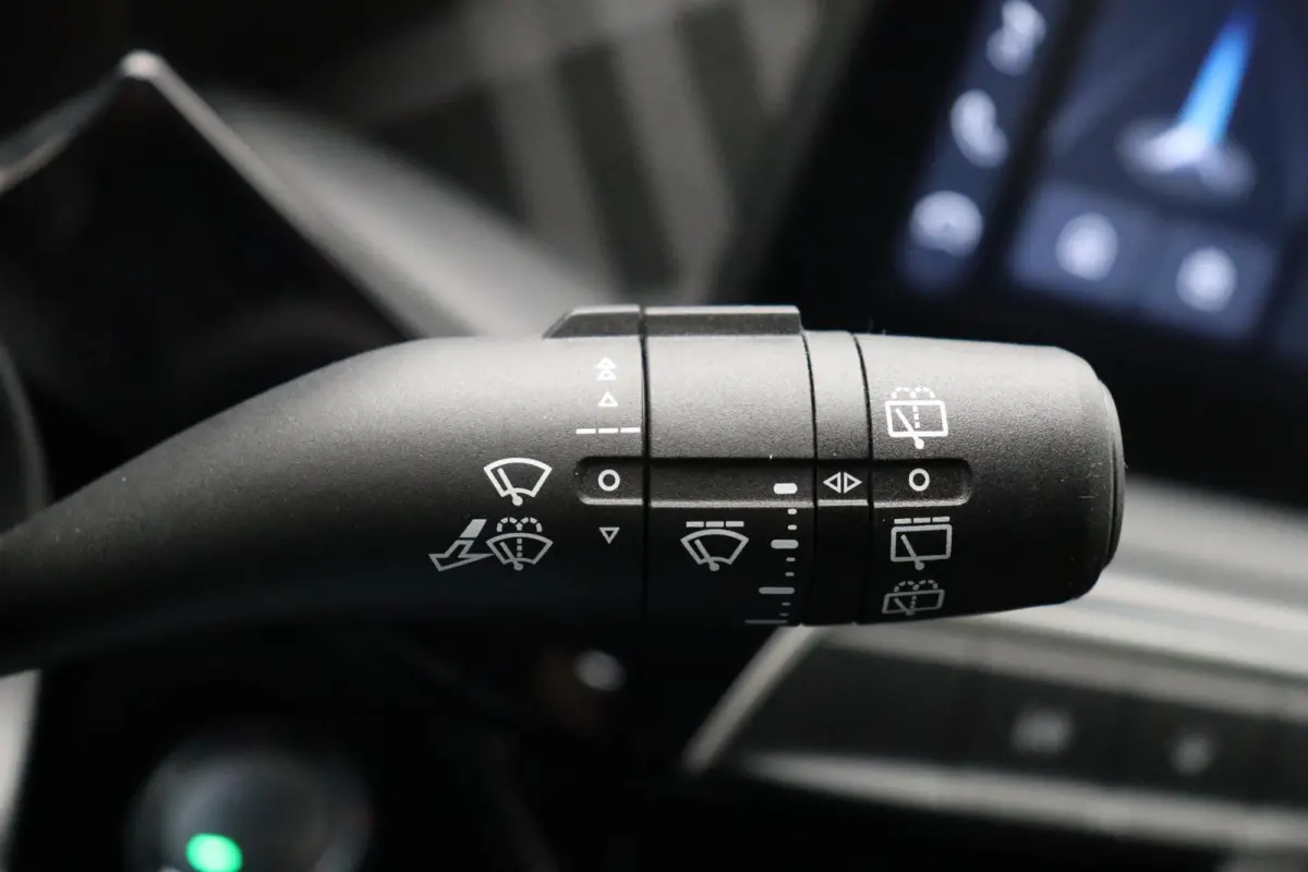 1.5 Luxury | Apple Carplay & Android Auto | Rondomzicht Camera | Stoel en Stuurwielverwarming |