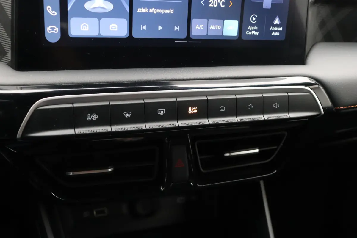 1.5 Luxury | Apple Carplay & Android Auto | Rondomzicht Camera | Stoel en Stuurwielverwarming |