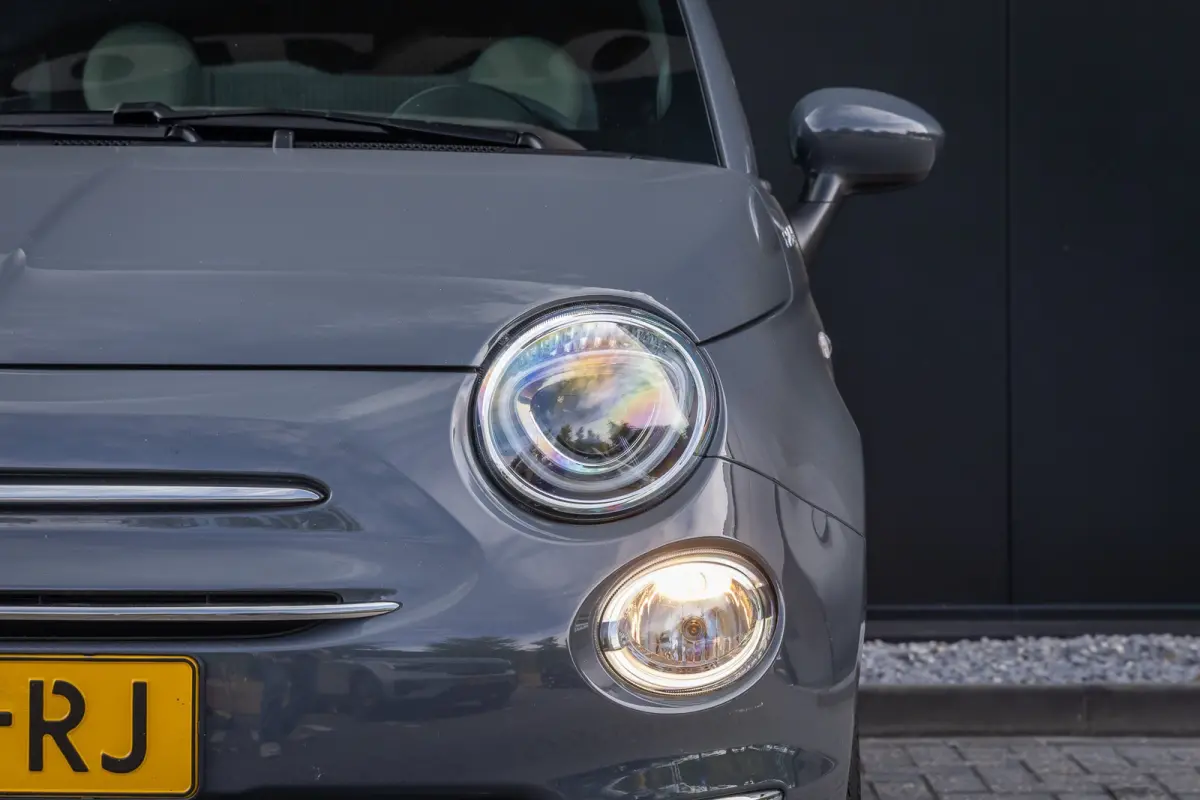 1.0 Hybrid Dolcevita | Panoramadak | Cruise control | Bluetooth | Half leder
