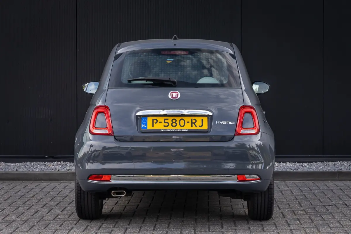 1.0 Hybrid Dolcevita | Panoramadak | Cruise control | Bluetooth | Half leder