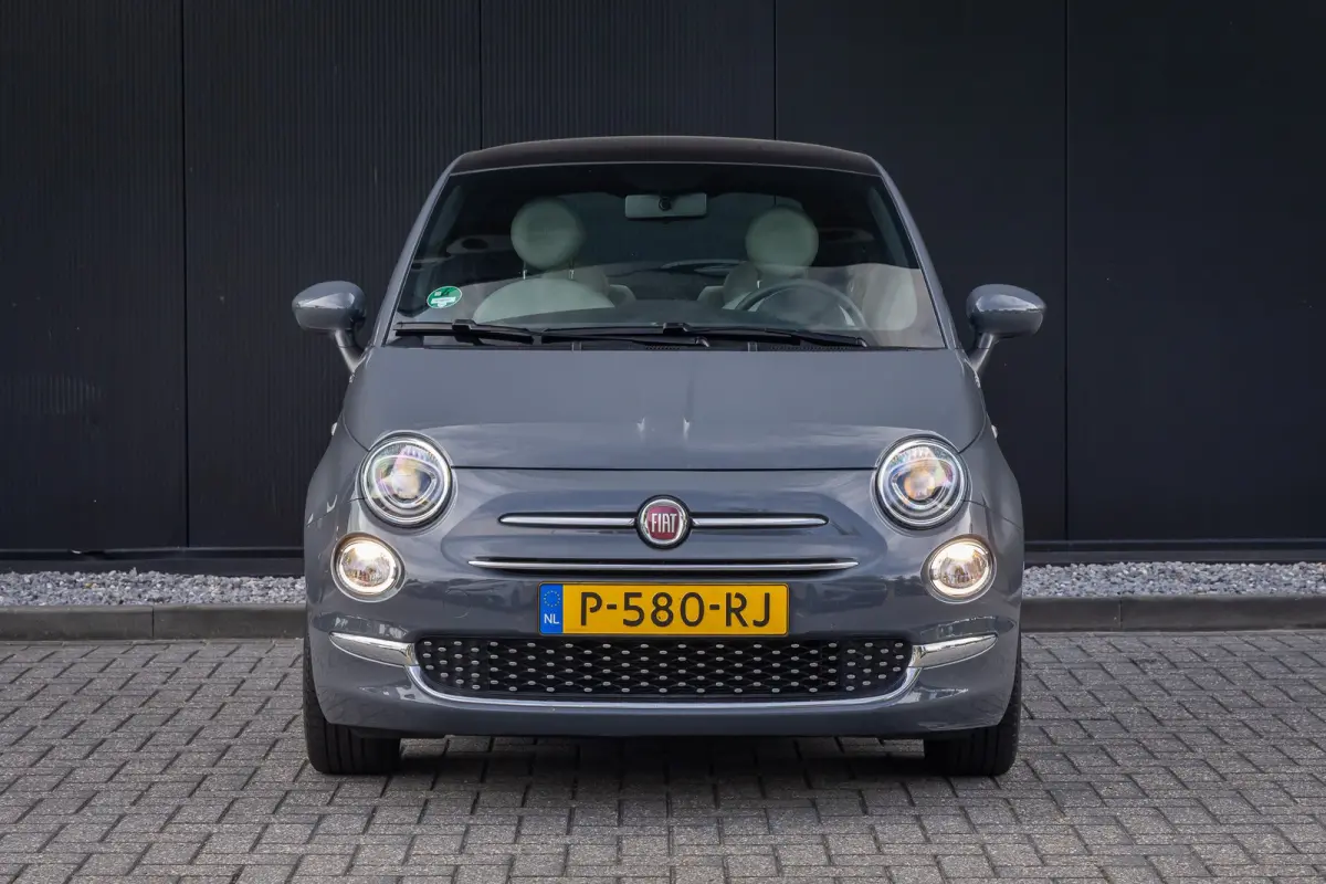 1.0 Hybrid Dolcevita | Panoramadak | Cruise control | Bluetooth | Half leder