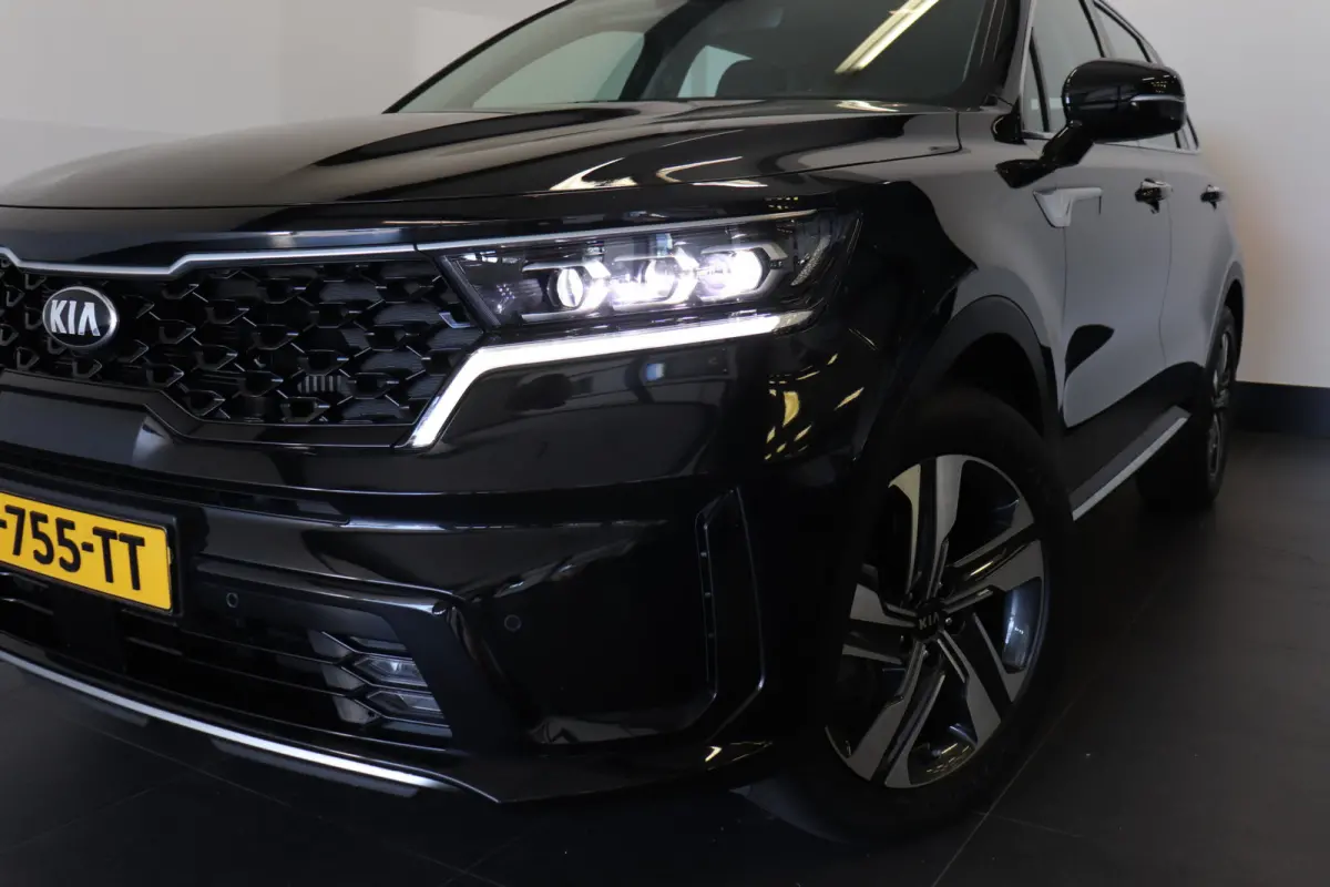 1.6 T-GDI Plug-in Hybrid 4WD DynamicLine 7p. | Trekhaak | Camera | ACC | €35.900,- incl. BTW