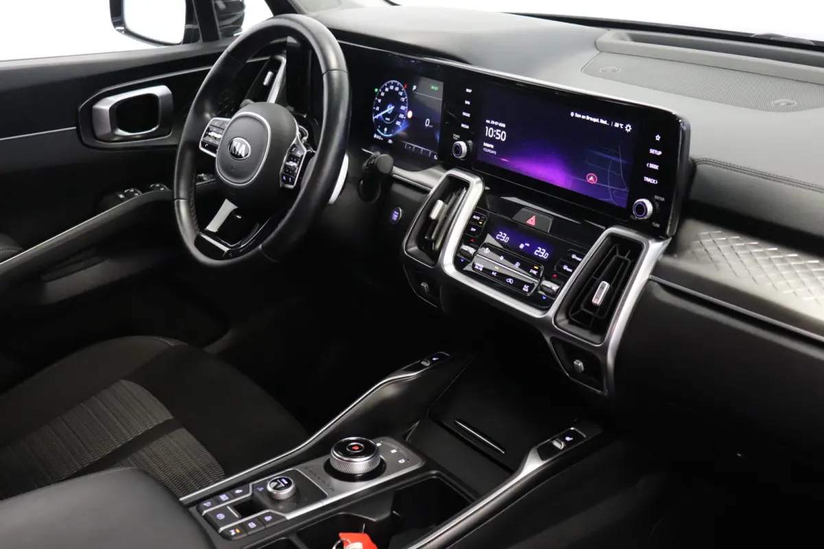 1.6 T-GDI Plug-in Hybrid 4WD DynamicLine 7p. | Trekhaak | Camera | ACC | €35.900,- incl. BTW