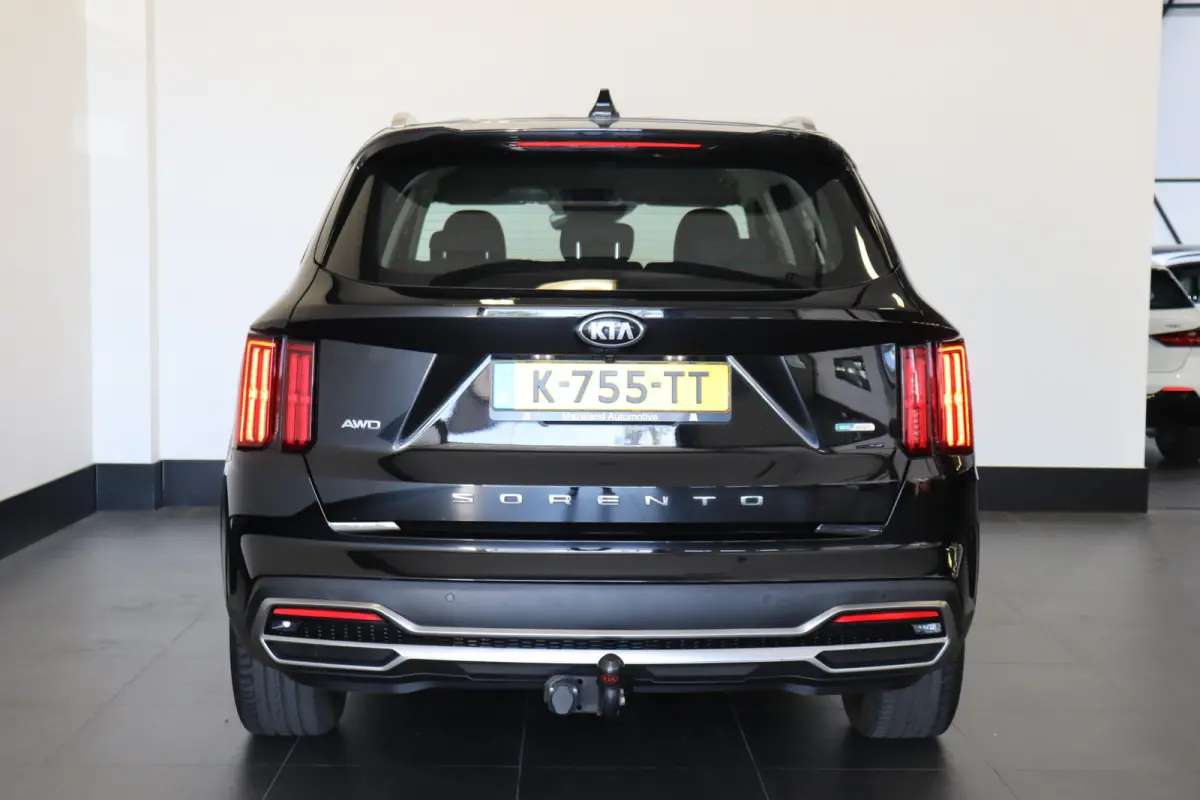 1.6 T-GDI Plug-in Hybrid 4WD DynamicLine 7p. | Trekhaak | Camera | ACC | €35.900,- incl. BTW