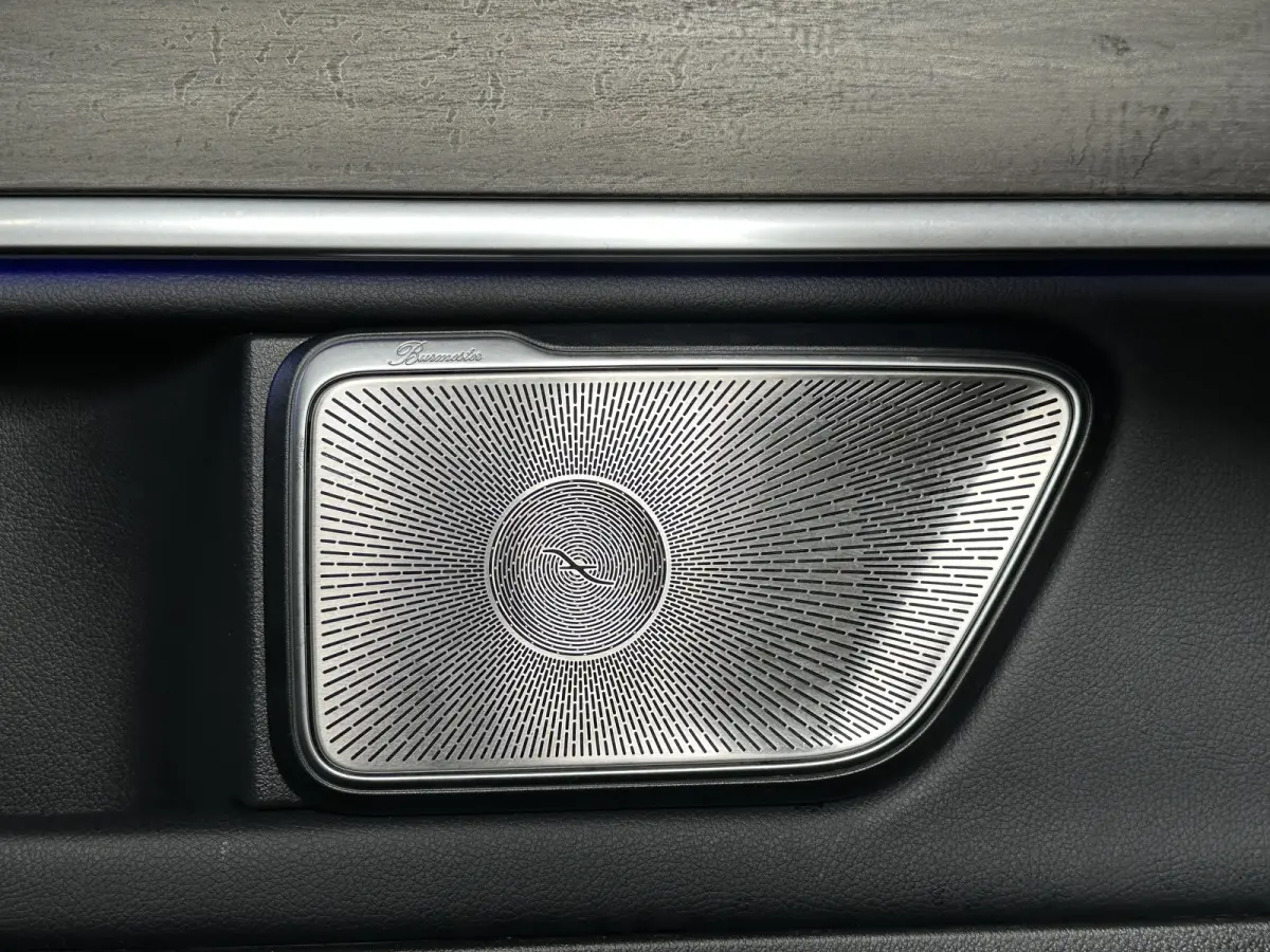 V300 AMG | Burmeister | LANG | DC | 360 Cam | Elect Deur | LED |