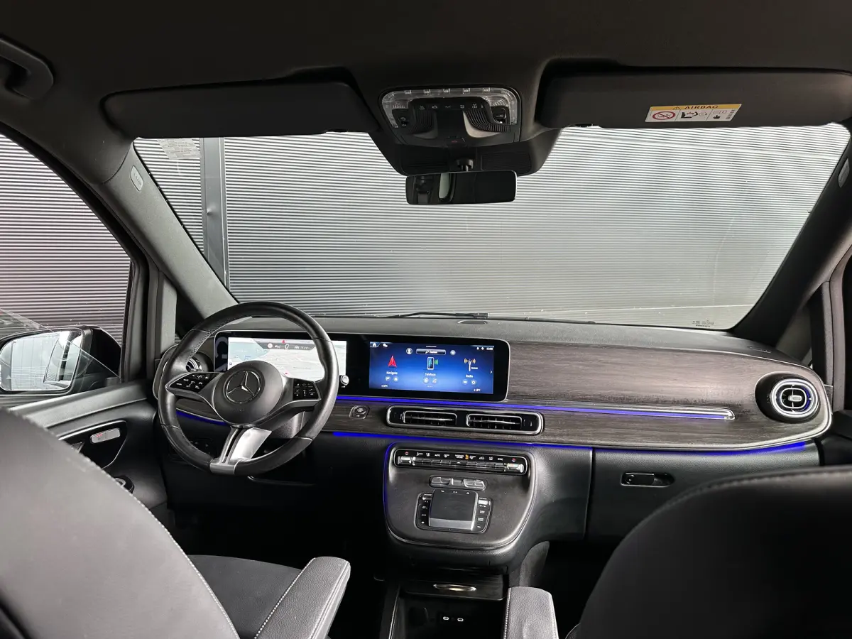 V300 AMG | Burmeister | LANG | DC | 360 Cam | Elect Deur | LED |