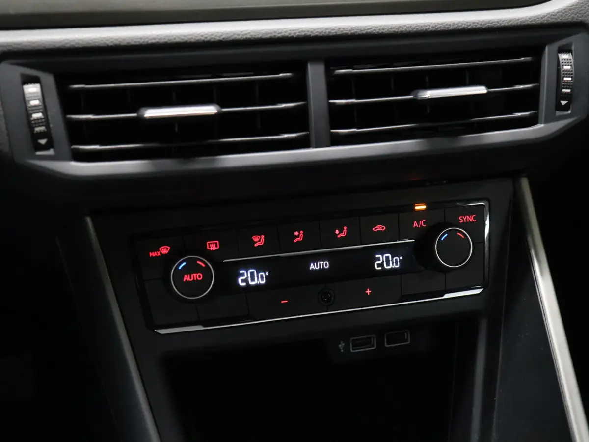 1.0 TSI Comfortline Business [APPLE CARPLAY, ADAPTIVE CRUISE, DRIVING MODE SELECTION, PDC V+A, ANDROID, CLIMATE CONTROL, NIEUWSTAAT]