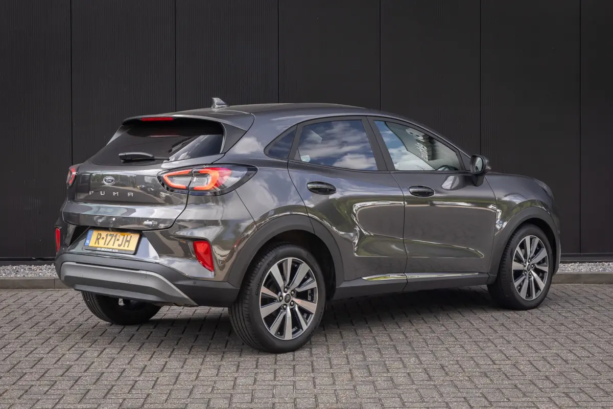 1.0 EcoBoost Titanium X | Half leder | LED verlichting | Privacy-glass | Apple carplay / Android auto | Parkeercamera