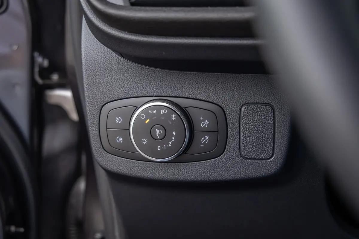1.0 EcoBoost Titanium X | Half leder | LED verlichting | Privacy-glass | Apple carplay / Android auto | Parkeercamera
