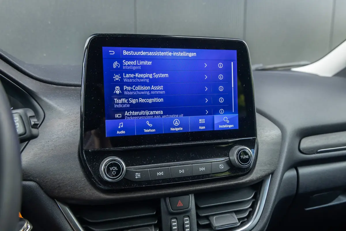 1.0 EcoBoost Titanium X | Half leder | LED verlichting | Privacy-glass | Apple carplay / Android auto | Parkeercamera