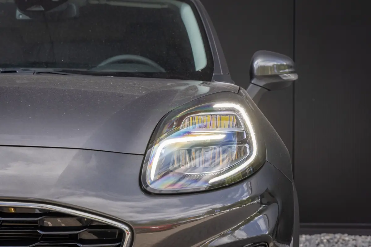 1.0 EcoBoost Titanium X | Half leder | LED verlichting | Privacy-glass | Apple carplay / Android auto | Parkeercamera