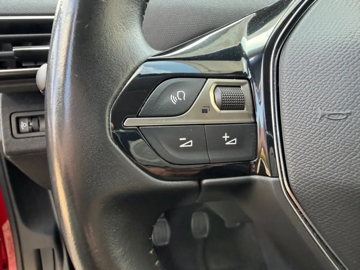 1.2 PURETECH ACTIVE AIRCO NAVI LMV 7ZITPL PDC-CAMERA