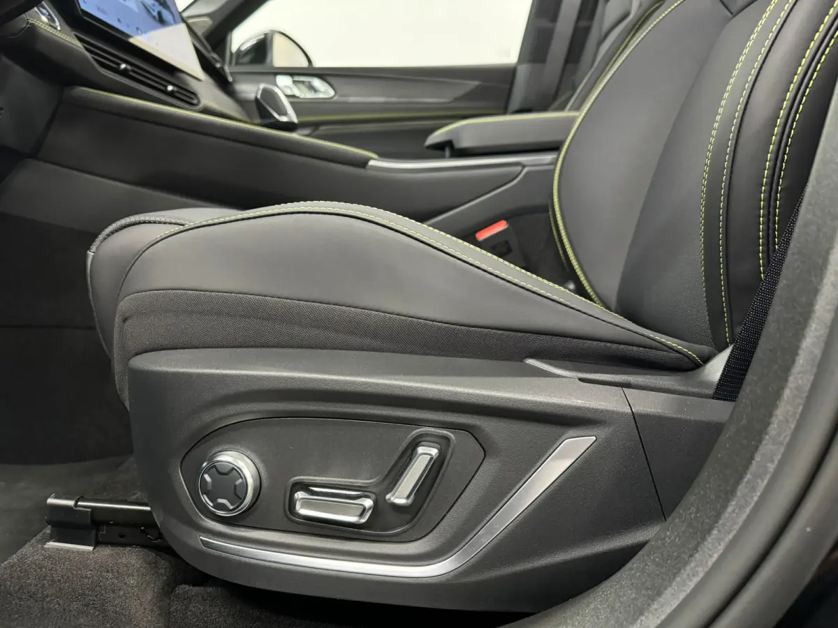 1.5 More | Alarmsysteem | Apple Carplay/Android Auto|telefoonintegratie premium | Audio installatie premium