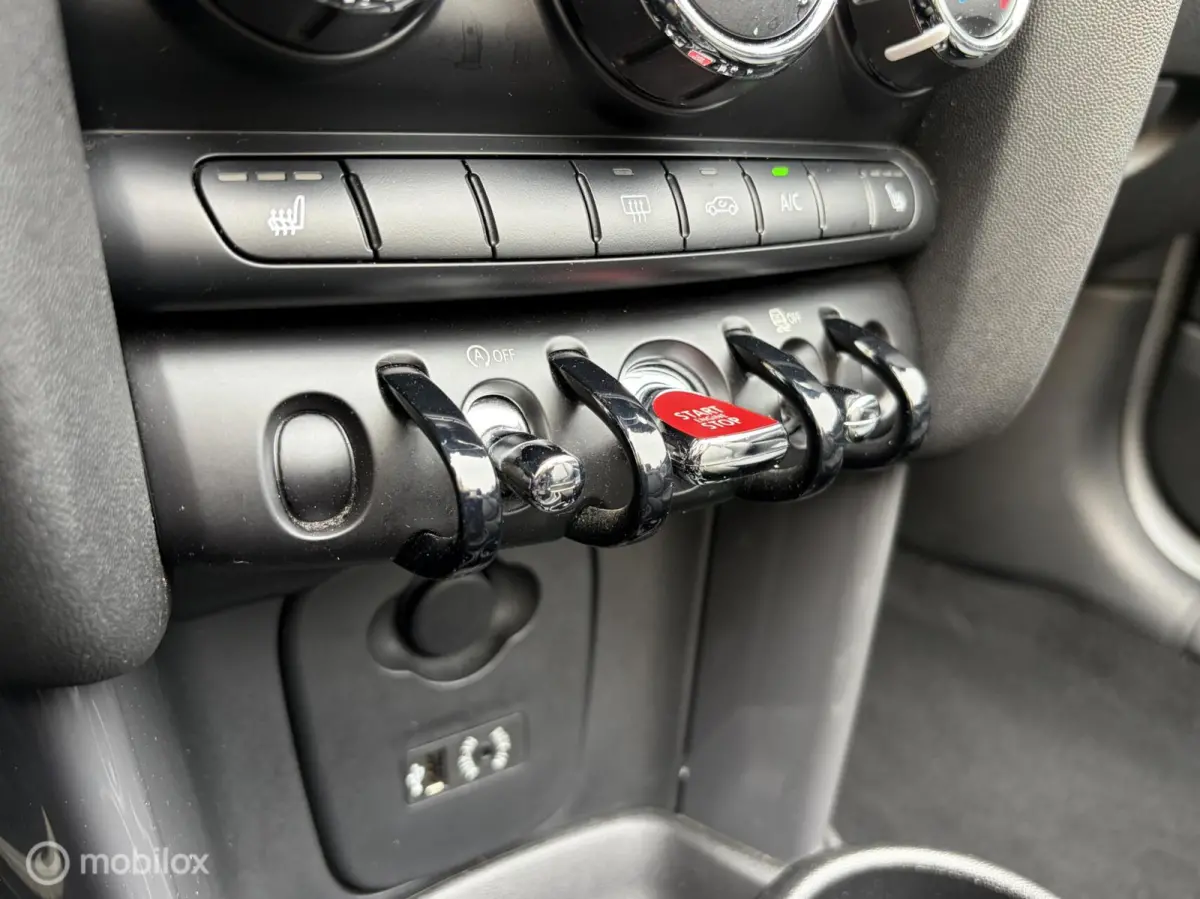 1.5 Leder/Alcantara / LM / PDC / 38.982 KM 1e eig.