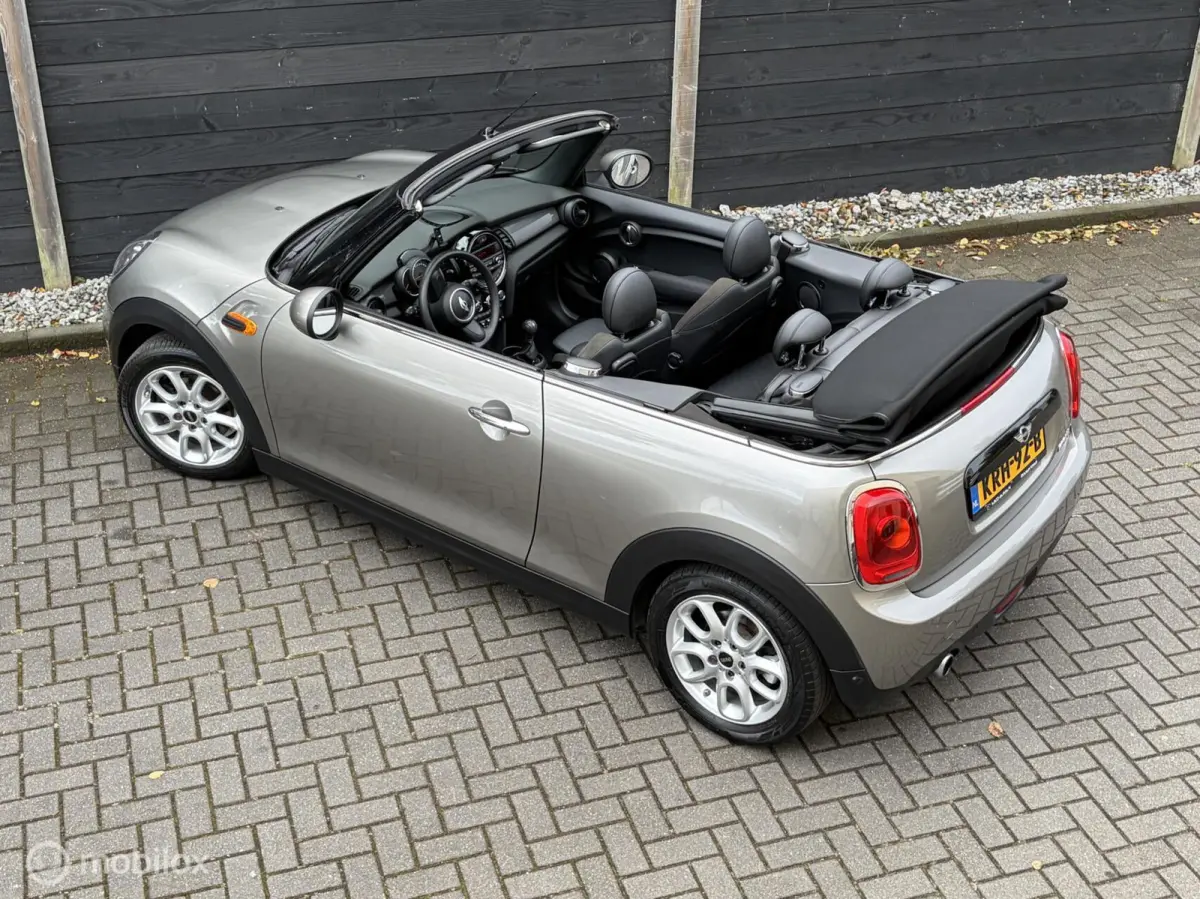1.5 Leder/Alcantara / LM / PDC / 38.982 KM 1e eig.