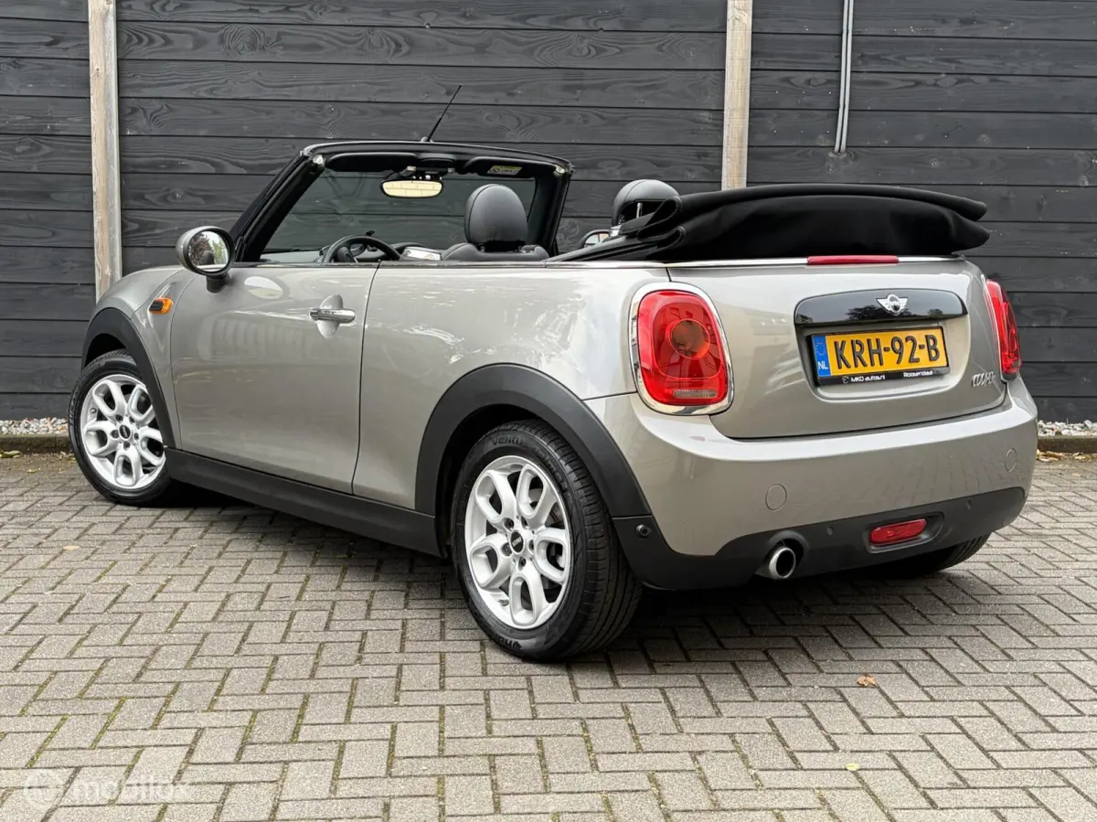 1.5 Leder/Alcantara / LM / PDC / 38.982 KM 1e eig.