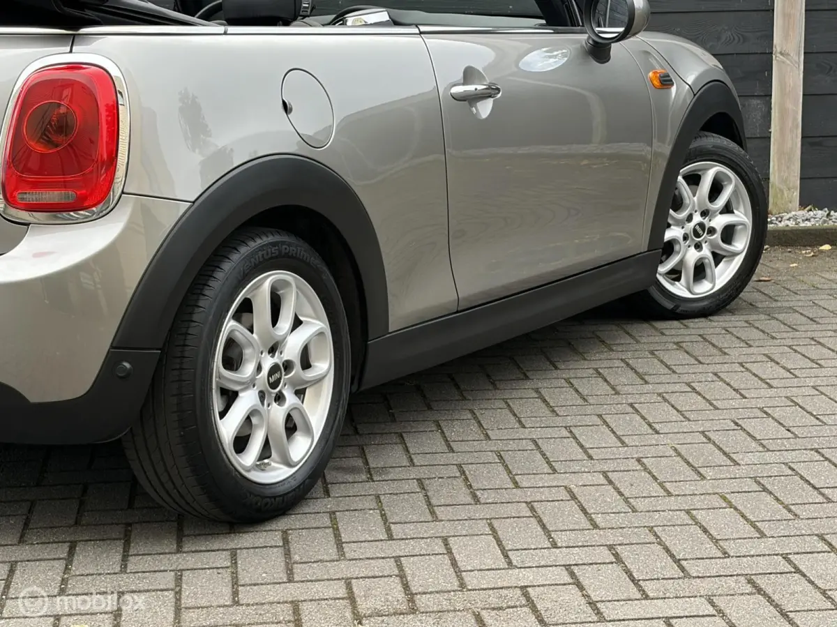 1.5 Leder/Alcantara / LM / PDC / 38.982 KM 1e eig.